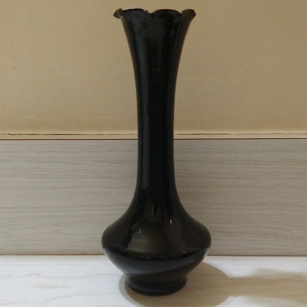 Vintage 8" Glass Floral Design Vase - Picture 2 of 5